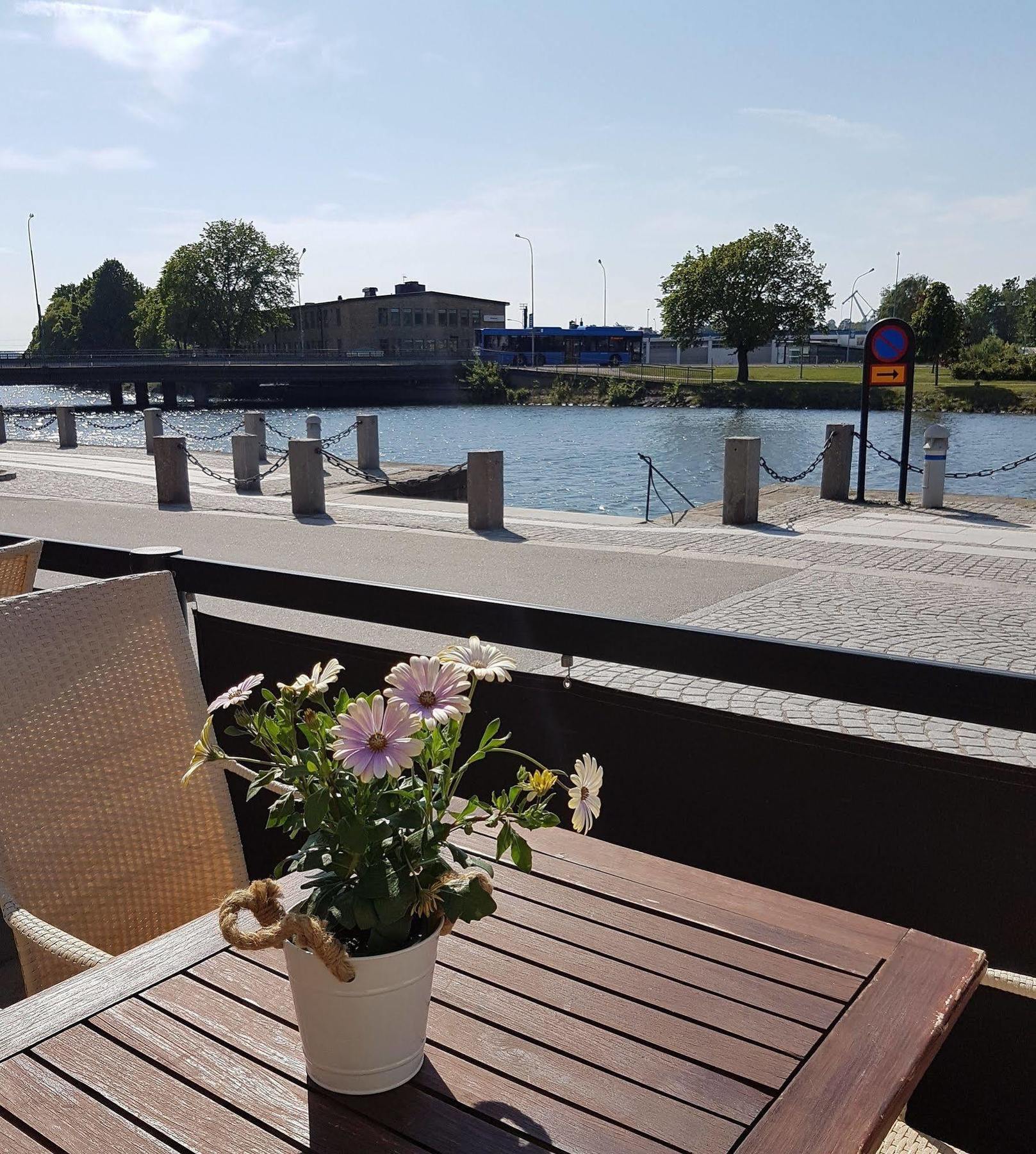 Strand Hotell Vänersborg Zewnętrze zdjęcie